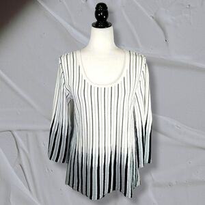 Vintage Parkhurst Women's Sweater Size M Bell Sleeve Scoop Neck Knit